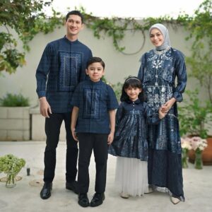 CAMELIA RAYA NAVY