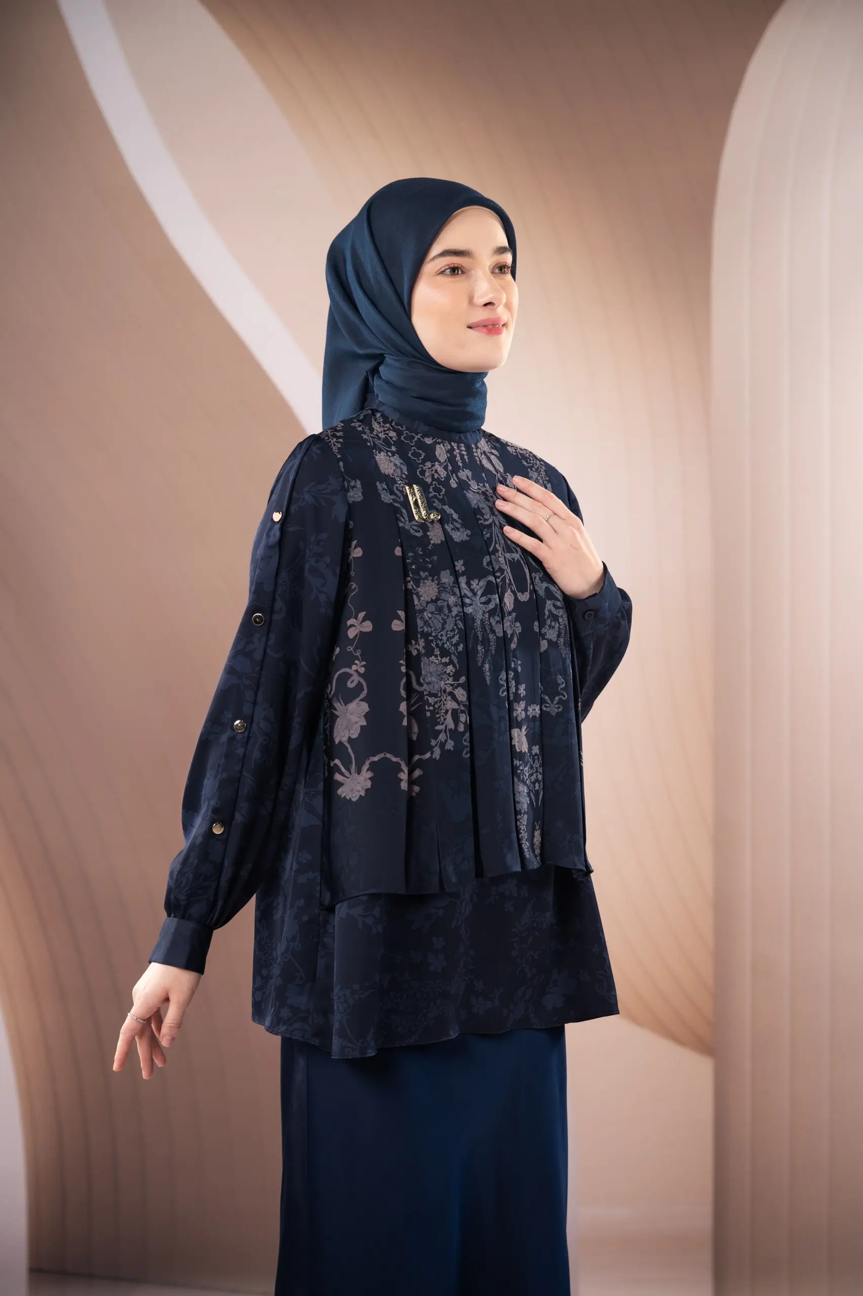 SAMAMU BLOUSE MIDNIGHT - Gambar 2