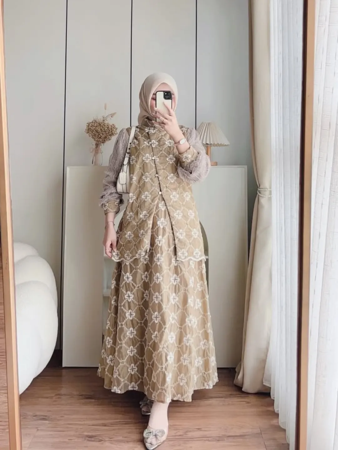 Kivana Side Chantily Skirt Set - Gambar 3