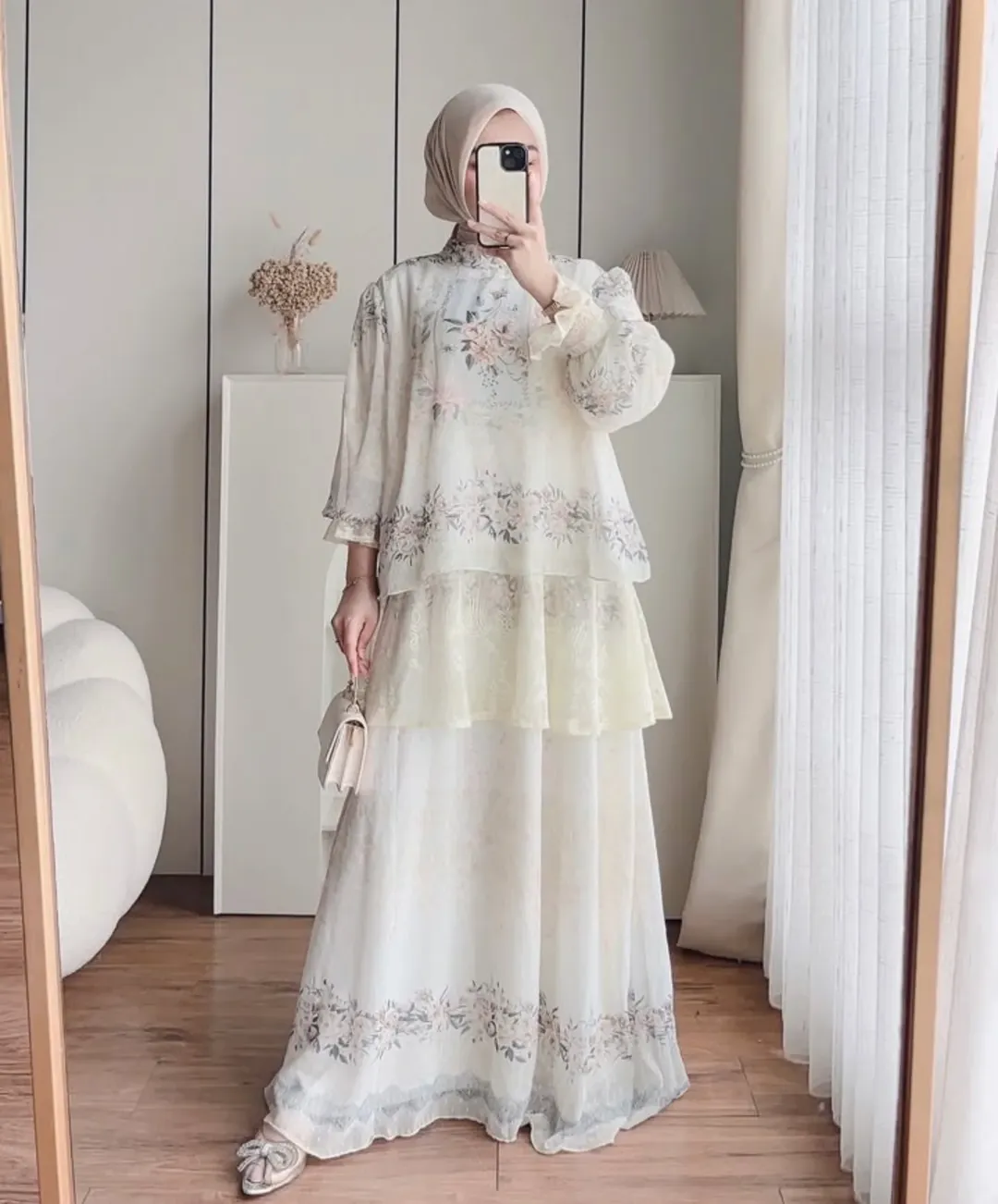 Marzela Flower Layered Maxi - Gambar 2