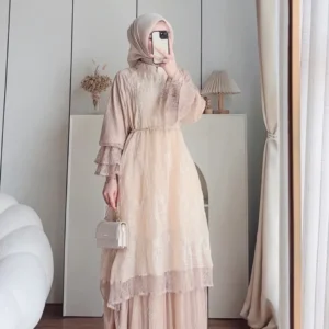Yoora Princess Layered Maxi Hrealpic